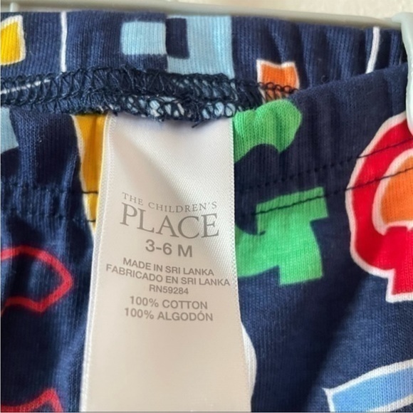 New Baby Alphabet Pajamas  set Size 3-6 M - Picture 5 of 7